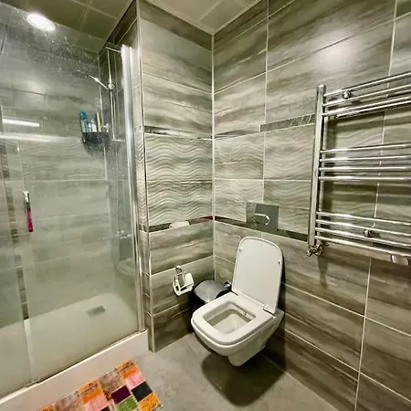 Апартаменты Kozapark 1 Bedroom Lux Apart W/lake View &swimming Pool *