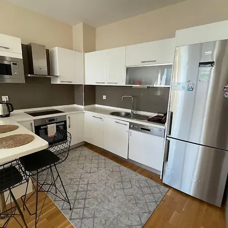 Kozapark 1 Bedroom Lux Apart W/lake View &swimming Pool Appartement