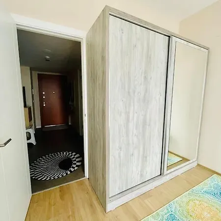 Kozapark 1 Bedroom Lux Apart W/lake View &swimming Pool Istanbul