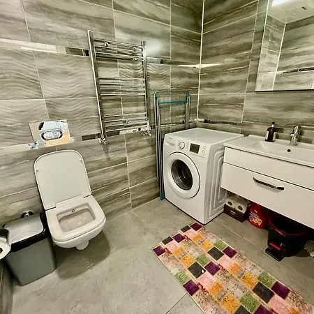 アパート Kozapark 1 Bedroom Lux Apart W/lake View &swimming Pool イスタンブール